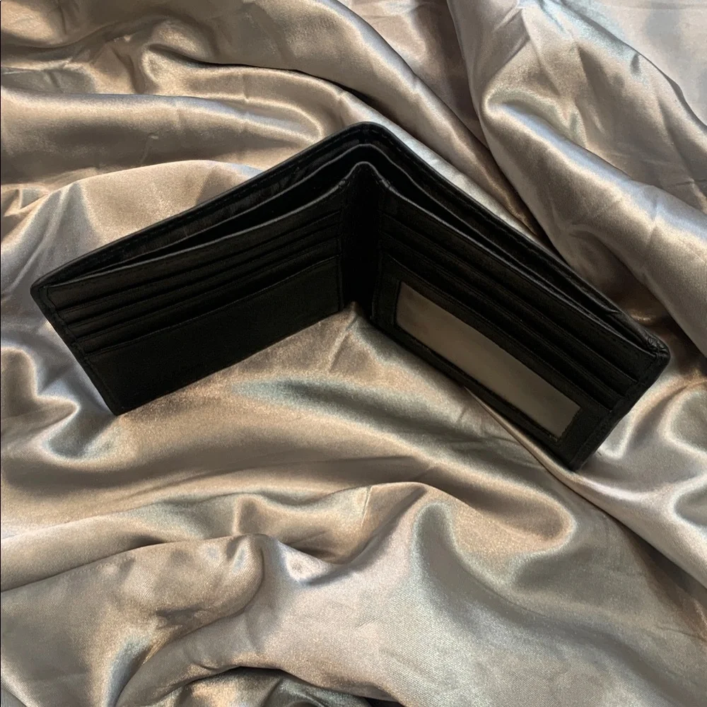 🌹Rolfs •  VINTAGE Black Genuine Leather Classic Wallet